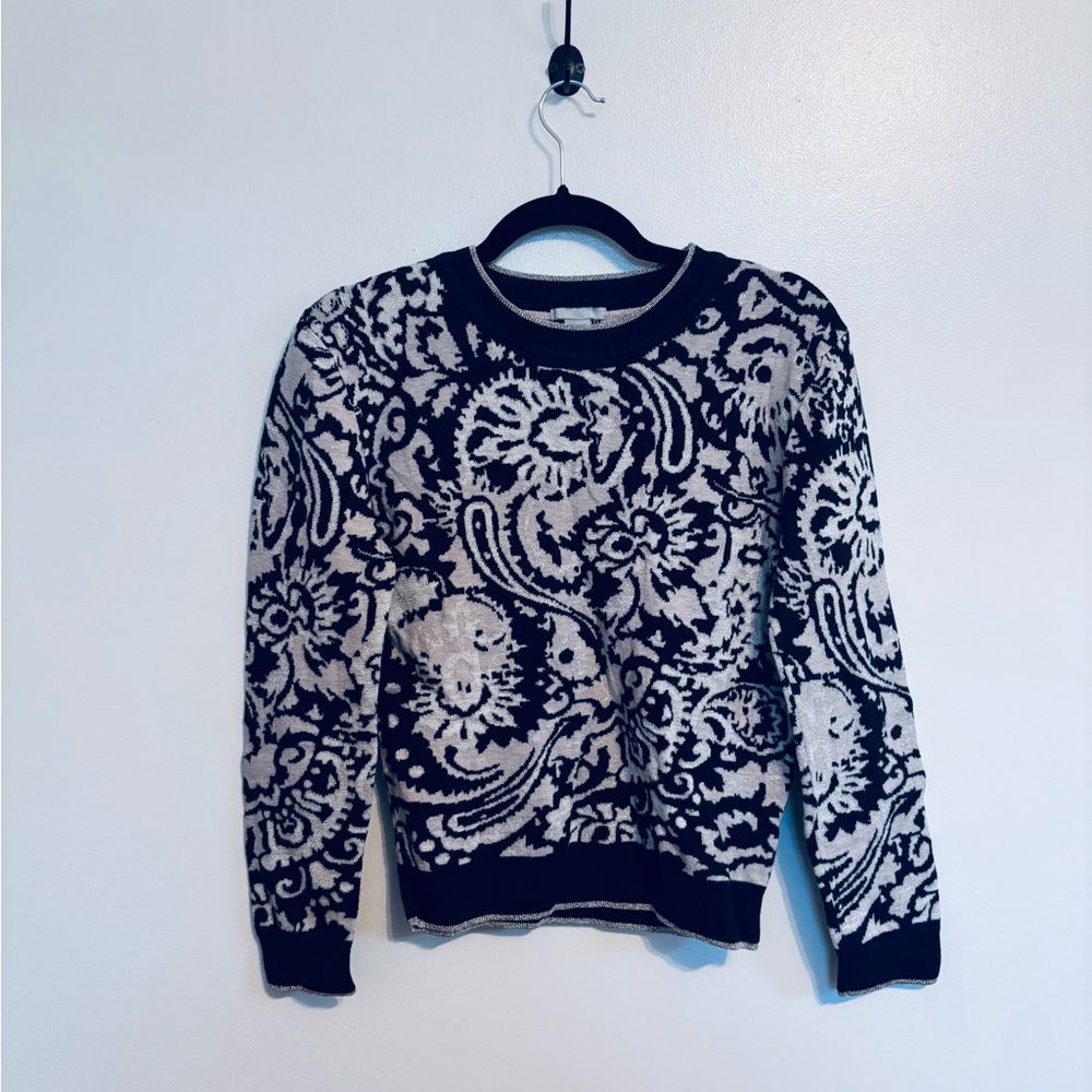 H&M white and black crewneck patterned sweater size small